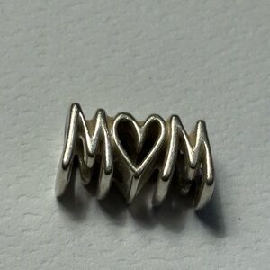 Pandora Silver 'MOM' Charm